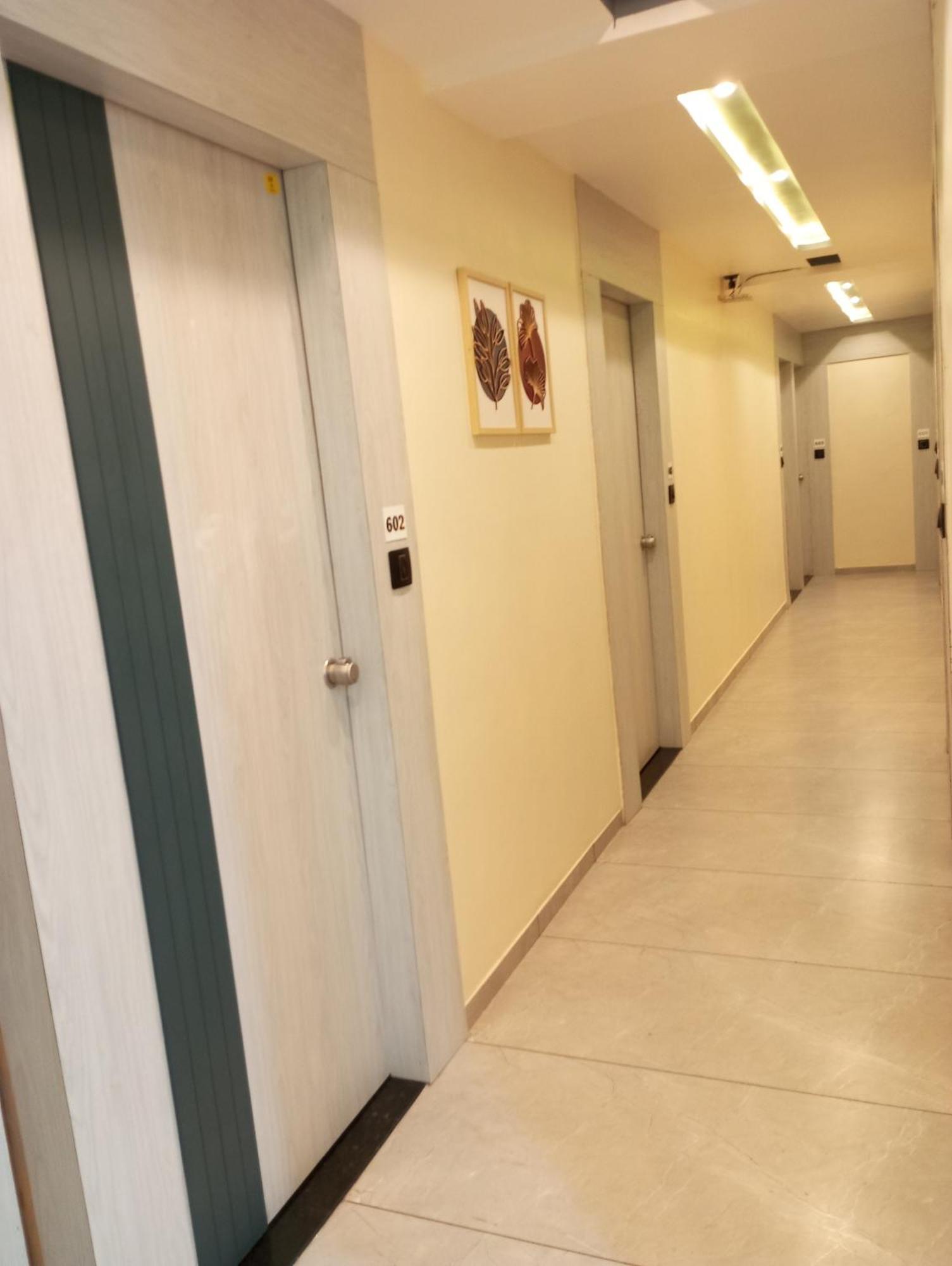 Hotel R K Villa Ahmedabad Luaran gambar